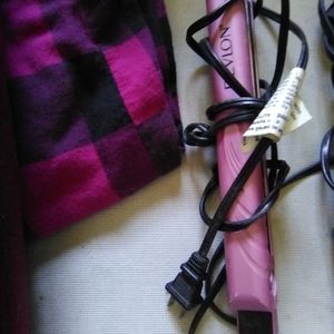 Revlon Hair Straightener